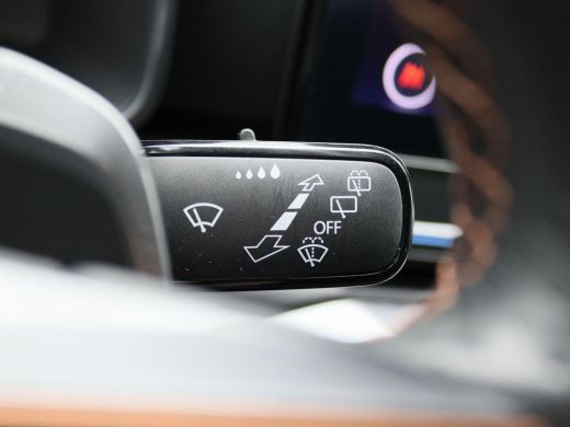 CUPRA Formentor 1.4 e-Hybrid VZ Performance 245PK DSG Panoramadak, trekhaak, keyless, side assist, achteruitrijca... ActivLease financial lease