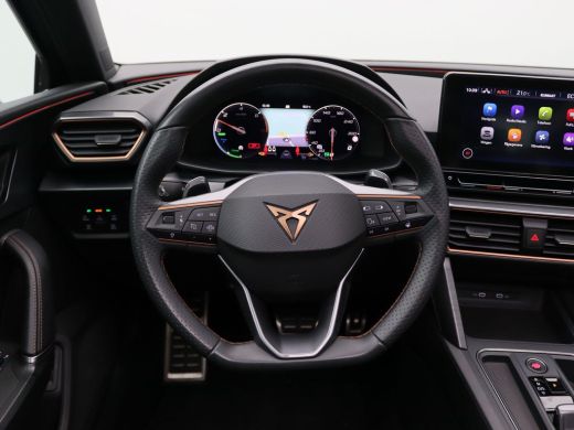 CUPRA Leon Sportstourer 1.4 e-Hybrid Black Edition 245PK DSG matte lak, lederen bekleding, full led, adaptive cruise, sid... ActivLease financial lease