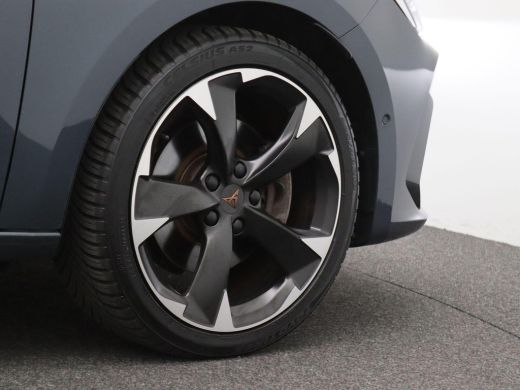 CUPRA Leon Sportstourer 1.4 e-Hybrid Business 204PK DSG Adaptieve Cruise Controle, Achteruitrijcamera, Full LED-verlichti... ActivLease financial lease