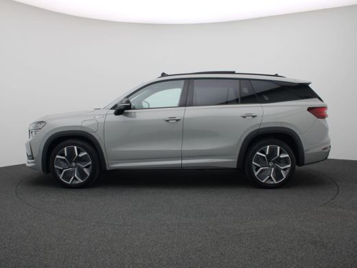 Skoda Kodiaq 1.5 TSI PHEV Sportline Business 204PK DSG matrix led, trekhaak, schuif-kanteldak, Canton sound, s... ActivLease financial lease