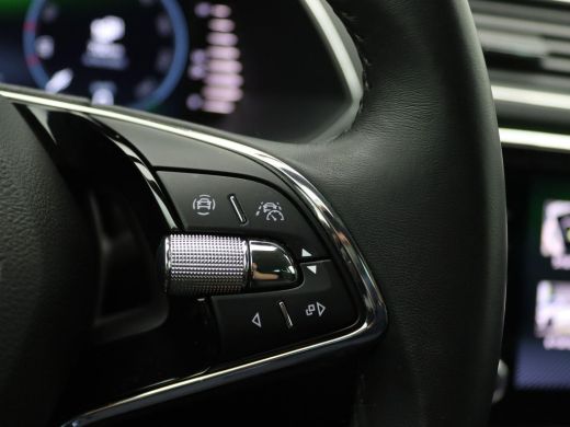Skoda Superb Combi 1.4 TSI iV Business Edition Plus 218PK DSG Adaptieve Cruise Controle, Achteruitrijcamera, M... ActivLease financial lease