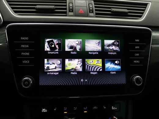 Skoda Superb Combi 1.4 TSI iV Business Edition Plus 218PK DSG Adaptieve Cruise Controle, Achteruitrijcamera, M... ActivLease financial lease