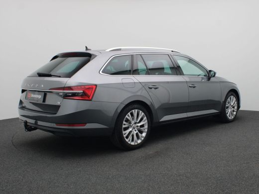 Skoda Superb Combi 1.4 TSI iV Business Edition Plus 218PK DSG Adaptieve Cruise Controle, Achteruitrijcamera, M... ActivLease financial lease