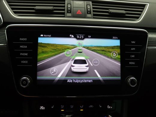 Skoda Superb Combi 1.4 TSI iV Business Edition Plus 218PK DSG Adaptieve Cruise Controle, Achteruitrijcamera, M... ActivLease financial lease