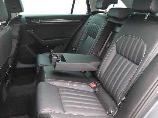 Skoda Superb Combi 1.4 TSI iV Business Edition Plus 218PK DSG Adaptieve Cruise Controle, Achteruitrijcamera, M... ActivLease financial lease