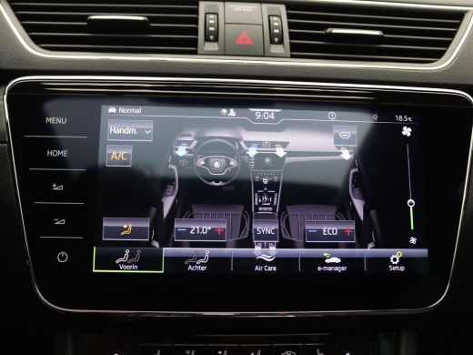 Skoda Superb Combi 1.4 TSI iV Business Edition Plus 218PK DSG matrix led, trekhaak, panoramadak, elek. verstel... ActivLease financial lease