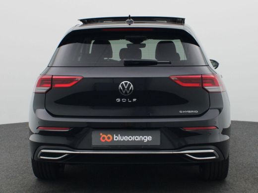 Volkswagen Golf 1.4 eHybrid Style 204PK DSG full led, adaptive cruise met travel assist, elek. verstelbare voorst... ActivLease financial lease