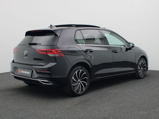 Volkswagen Golf 1.4 eHybrid Style 204PK DSG full led, adaptive cruise met travel assist, elek. verstelbare voorst... ActivLease financial lease