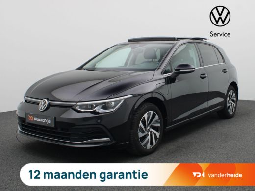 Volkswagen Golf 1.4 eHybrid Style 204PK DSG Pano-Schuifdak, Adaptieve Cruise Controle, Memorystoel, LED Plus verl... Volkswagen Golf 1.4 eHybrid Style 204PK DSG Pano-Schuifdak, Adaptieve Cruise Controle, Memorystoel, LED Plus verl...