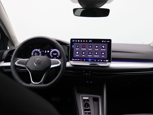 Volkswagen Golf 1.5 eHybrid Life Edition 204PK DSG Adaptieve Cruise Controle, Navi via Apple Carplay/Android Auto... ActivLease financial lease