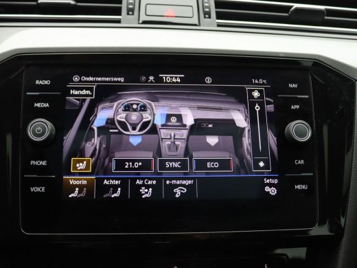 Volkswagen Passat Variant 1.4 TSI PHEV GTE Business 218PK DSG full led, adaptive cruise met travel assist, stoelver... ActivLease financial lease