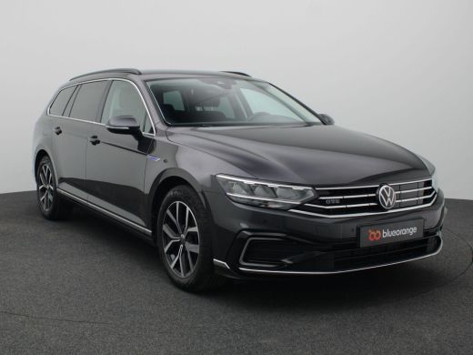 Volkswagen Passat Variant 1.4 TSI PHEV GTE Business 218PK DSG full led, trekhaak, head-up display, adaptive cruise ... ActivLease financial lease