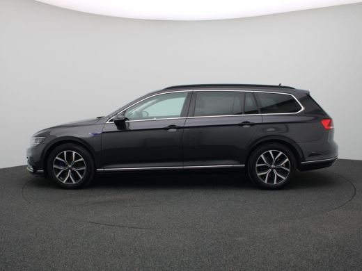 Volkswagen Passat Variant 1.4 TSI PHEV GTE Business 218PK DSG full led, trekhaak, head-up display, adaptive cruise ... ActivLease financial lease