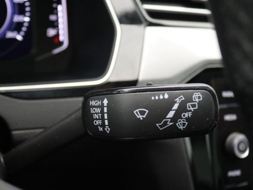 Volkswagen Passat Variant 1.4 TSI PHEV GTE Business 218PK DSG full led, trekhaak, head-up display, adaptive cruise ... ActivLease financial lease