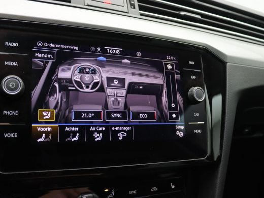Volkswagen Passat Variant 1.4 TSI PHEV GTE Business 218PK DSG full led, trekhaak, head-up display, adaptive cruise ... ActivLease financial lease