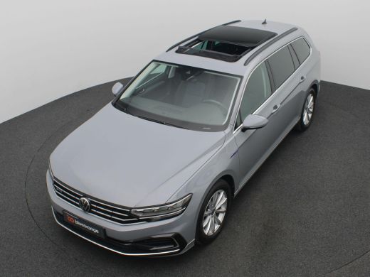 Volkswagen Passat Variant 1.4 TSI PHEV GTE Business 218PK DSG Full led, trekhaak, standkachel, adaptive cruise met ... ActivLease financial lease