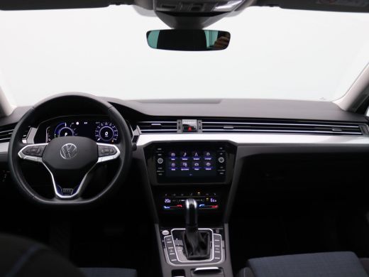Volkswagen Passat Variant 1.4 TSI PHEV GTE Business 218PK DSG Full led, trekhaak, standkachel, adaptive cruise met ... ActivLease financial lease