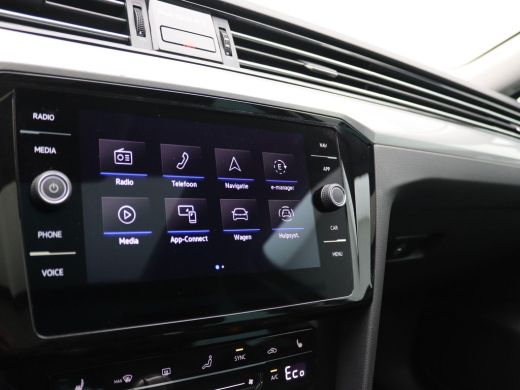 Volkswagen Passat Variant 1.4 TSI PHEV GTE Business 218PK DSG Full led, trekhaak, standkachel, adaptive cruise met ... ActivLease financial lease