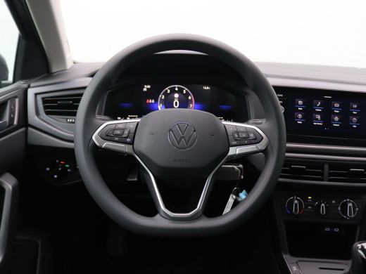Volkswagen Polo 1.0 MPI Polo 80PK full led, cruise control, airco, pakeersensoren voor en achter, App connect, la... ActivLease financial lease
