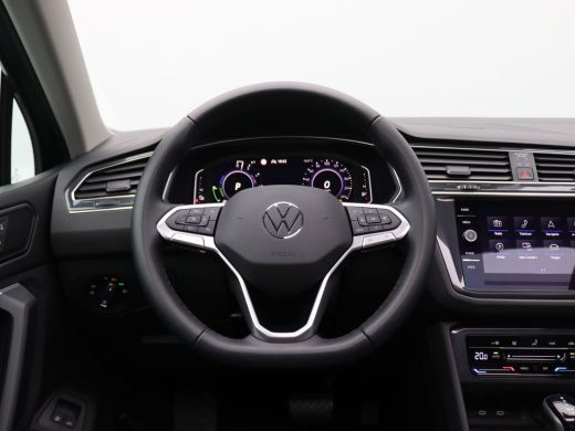 Volkswagen Tiguan 1.4 TSI eHybrid Elegance 245PK DSG Matrix Led, adaptive cruise met travel assist, schuif-kantelda... ActivLease financial lease