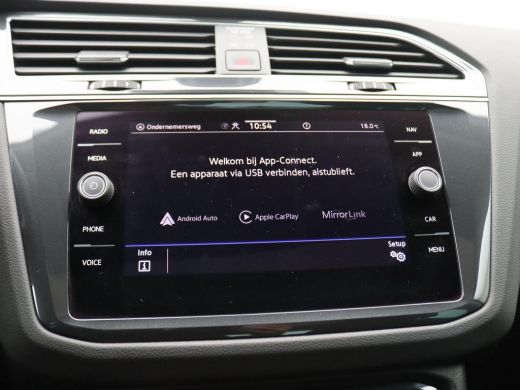 Volkswagen Tiguan 1.4 TSI eHybrid Elegance 245PK DSG Matrix Led, adaptive cruise met travel assist, schuif-kantelda... ActivLease financial lease