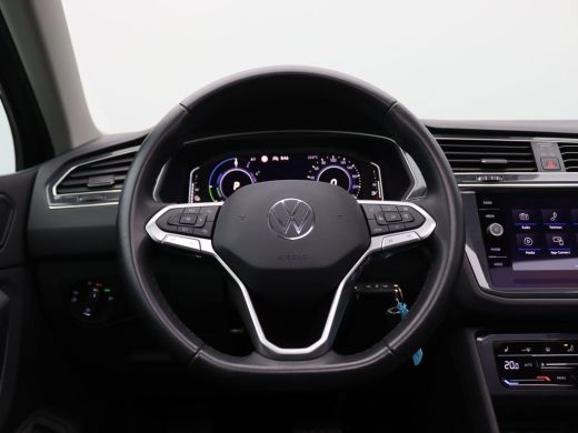 Volkswagen Tiguan 1.4 TSI eHybrid Elegance 245PK DSG Pano-Schuifdak, Adaptieve Cruise Controle, Side Assist, Achter... ActivLease financial lease