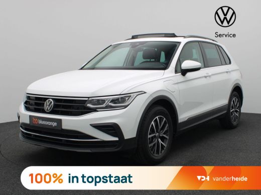 Volkswagen Tiguan 1.4 TSI Life Business eHybrid 245PK DSG Full led, trekhaak, adaptive cruise, stuur-stoelverwarmin... Volkswagen Tiguan 1.4 TSI Life Business eHybrid 245PK DSG Full led, trekhaak, adaptive cruise, stuur-stoelverwarmin...