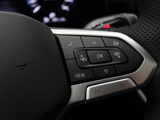 Volkswagen Tiguan 1.5 eHybrid R-Line Edition 272PK DSG Black style, panoramadak, blackstyle, matrix led, trekhaak, ... ActivLease financial lease