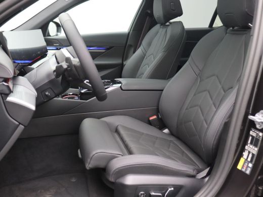 BMW 5 Serie Touring 530e M Sport Edition 299PK AUT. Panoramadak, Keyless, Adaptieve Cruise, Memorystoel, Head... ActivLease financial lease