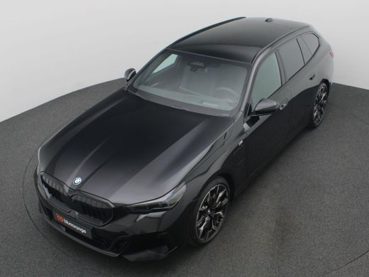BMW 5 Serie Touring 530e M Sport Edition 299PK AUT. Panoramadak, Keyless, Adaptieve Cruise, Memorystoel, Head... ActivLease financial lease