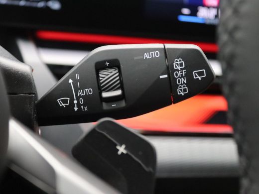 BMW 5 Serie Touring 530e M Sport Edition 299PK AUT. Panoramadak, Keyless, Memorystoel, Head-Up Display, Elekt... ActivLease financial lease