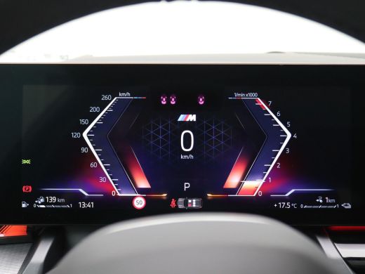 BMW 5 Serie Touring 530e M Sport Edition 299PK AUT. Panoramadak, Keyless, Memorystoel, Head-Up Display, Elekt... ActivLease financial lease