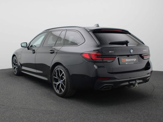BMW 5 Serie Touring 530e xDrive M-Sport 292PK AUT8 Keyless, Surround Camera, Head-Up Display, Hifi, Panoramad... ActivLease financial lease