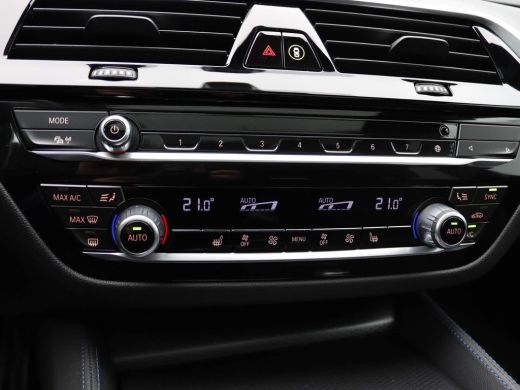 BMW 5 Serie Touring 530e xDrive M-Sport 292PK AUT8 Keyless, Surround Camera, Head-Up Display, Hifi, Panoramad... ActivLease financial lease
