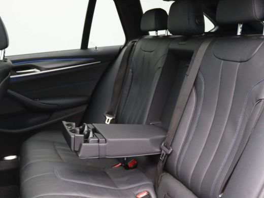 BMW 5 Serie Touring 530e xDrive M-Sport 292PK AUT8 Keyless, Surround Camera, Head-Up Display, Hifi, Panoramad... ActivLease financial lease