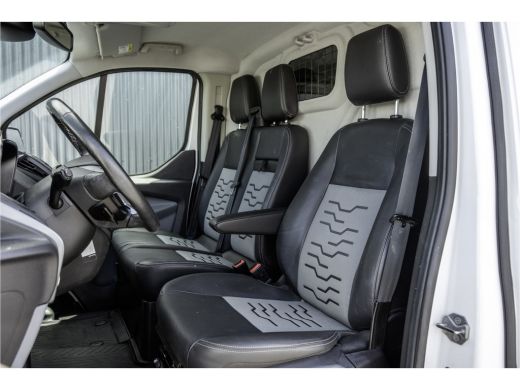 Ford Transit Custom 290 2.0 TDCI L2H1 | Automaat | Euro 6 |131PK | Camera | Navi | Airco | Cruise | PDC ActivLease financial lease