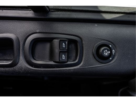 Ford Transit Custom 290 2.0 TDCI L2H1 | Automaat | Euro 6 |131PK | Camera | Navi | Airco | Cruise | PDC ActivLease financial lease