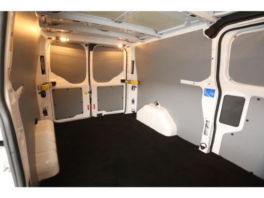 Ford Transit Custom 300 2.0 TDCI L2H1 Automaat Airco Camera Cruise Carplay LED 2xSchuifdeur PDC 3 Persoons ActivLease financial lease