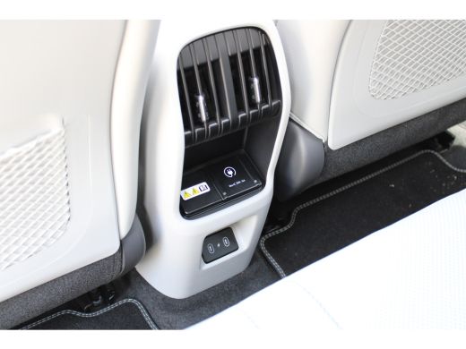 Hyundai Kona Premium Sky 65.4 kWh | DEMO | Schuifkantel dak | Elektrisch bedienbare voorstoelen | 360 graden c... ActivLease financial lease