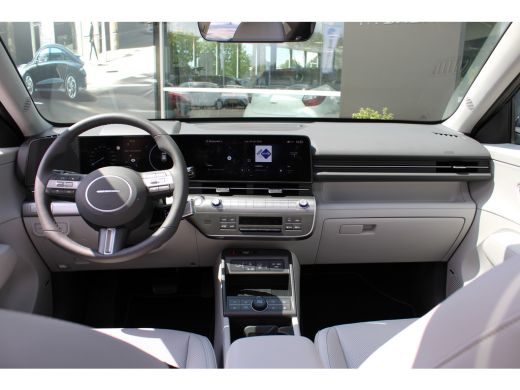 Hyundai Kona Premium Sky 65.4 kWh | DEMO | Schuifkantel dak | Elektrisch bedienbare voorstoelen | 360 graden c... ActivLease financial lease