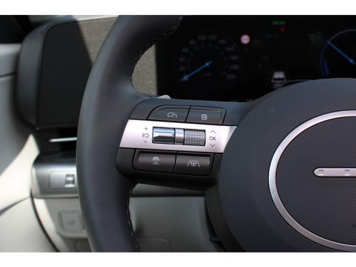 Hyundai Kona Premium Sky 65.4 kWh | Schuifkantel dak | Elektrisch bedienbare voorstoelen | 360 graden camera |... ActivLease financial lease