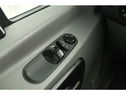 Mercedes Sprinter 2.2 CDI L3H2 Airco Cruisecontrol Navigatie PDC 3 Persoons Elektrpakket ActivLease financial lease