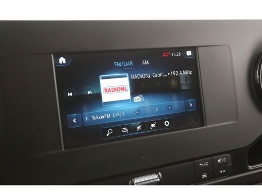 Mercedes Sprinter 319 3.0 CDI L2H1 V6 191PK Automaat Airco Cruise Carplay Camera Navigatie 3 Persoons Trekhaak ActivLease financial lease