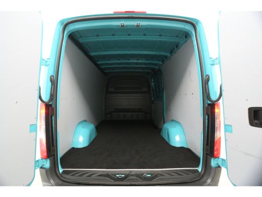 Mercedes Sprinter 319 3.0 CDI L2H1 V6 191PK Automaat Airco Cruise Carplay Camera Navigatie 3 Persoons Trekhaak ActivLease financial lease