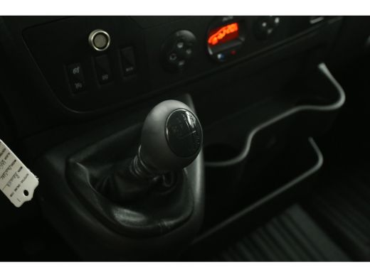 Opel Movano 2.3 CDTI BiTurbo L2H2 146PK Airco Camera Cruise Navigatie PDC 3 Persoons Imperiaal Trekhaak ActivLease financial lease