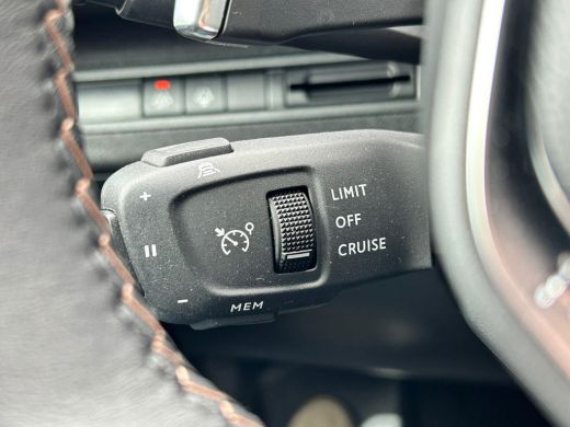 Peugeot 3008 1.2 PureTech GT Automaat | Achteruitrijcamera | Alcantara interieurdelen | Apple Carplay/Android ... ActivLease financial lease