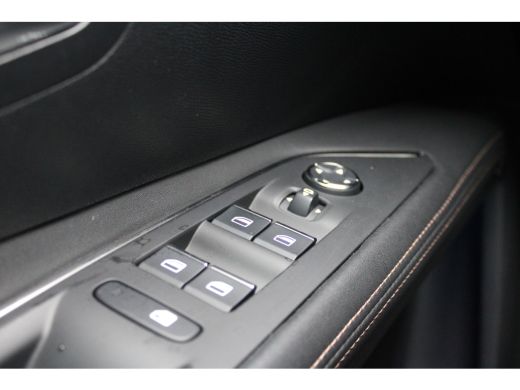 Peugeot 3008 1.2 PureTech GT Automaat | Achteruitrijcamera | Alcantara interieurdelen | Apple Carplay/Android ... ActivLease financial lease