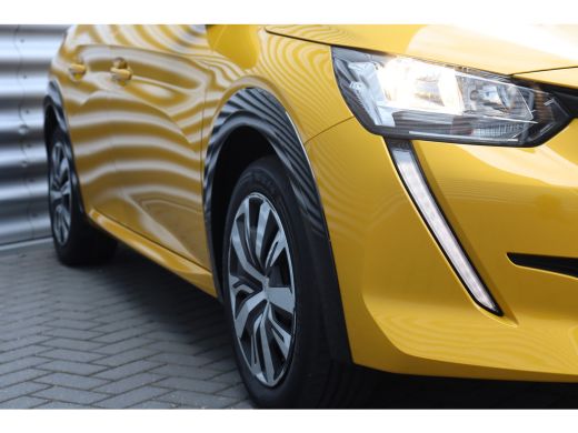 Peugeot e-208 EV 136PK ACTIVE PACK AUTOMAAT / NAVI / CLIMA / LED / BLUETOOTH / CRUISECONTROL / 1E EIGENAAR / NI... ActivLease financial lease