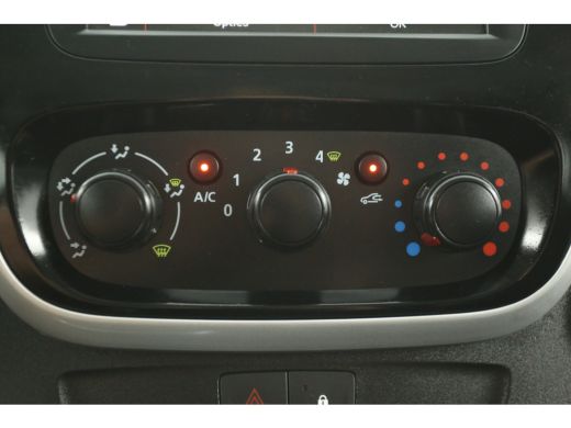 Renault Trafic 1.6 dCi T29 L2H1 | Dubbele Cabine | 6 Persoons | Airco Cruise Navi PDC Elektrpakket Trekhaak ActivLease financial lease