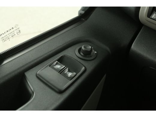 Renault Trafic 1.6 dCi T29 L2H1 | Dubbele Cabine | 6 Persoons | Airco Cruise Navi PDC Elektrpakket Trekhaak ActivLease financial lease